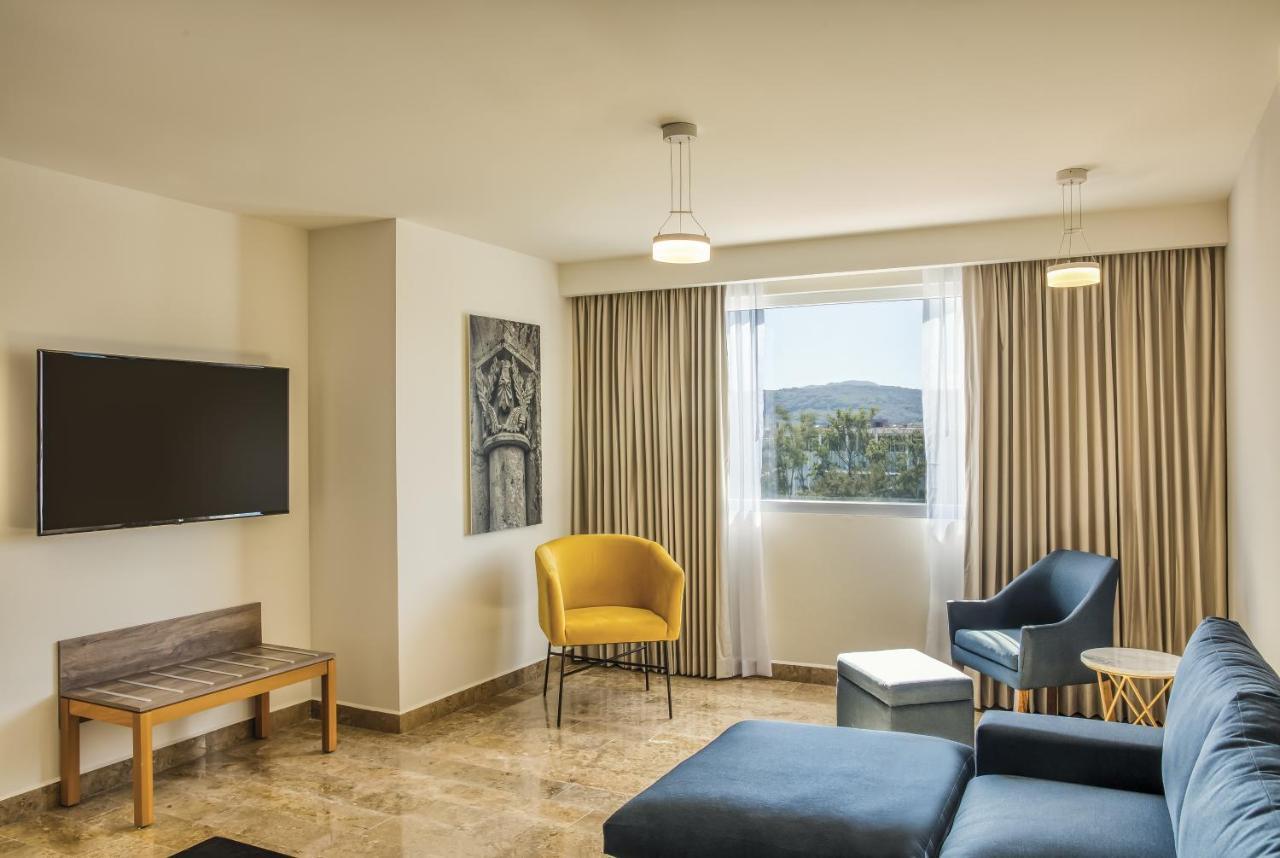 Fiesta Inn Guadalajara Periferico Poniente Zapopan Eksteriør bilde